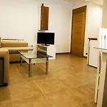 Lägenhetshotell Plaza De La Luz 4*