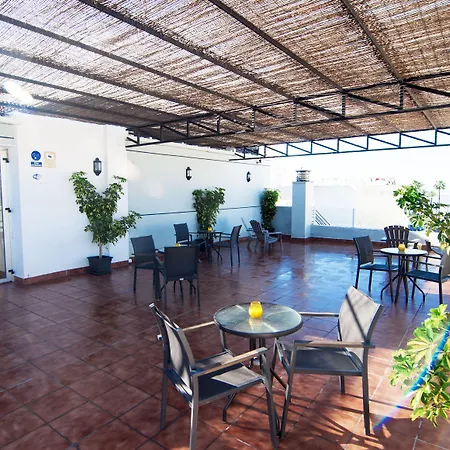 Plaza De La Luz Aparthotel 4*