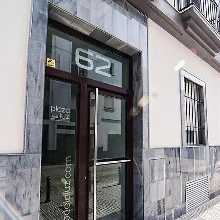 Aparthotel Plaza De La Luz Cadice